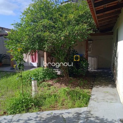 Casa com 92m², 3 quartos (sendo 1 suíte), 2 garagens, no bairro Bela Vista em São José