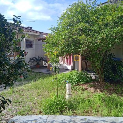 Casa com 92m², 3 quartos (sendo 1 suíte), 2 garagens, no bairro Bela Vista em São José