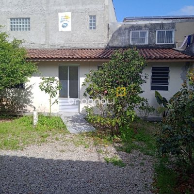 Casa com 92m², 3 quartos (sendo 1 suíte), 2 garagens, no bairro Bela Vista em São José
