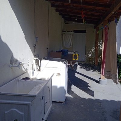 Casa com 92m², 3 quartos (sendo 1 suíte), 2 garagens, no bairro Bela Vista em São José