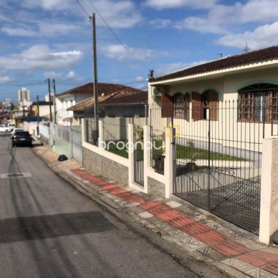 Casa com 92m², 3 quartos (sendo 1 suíte), 2 garagens, no bairro Bela Vista em São José