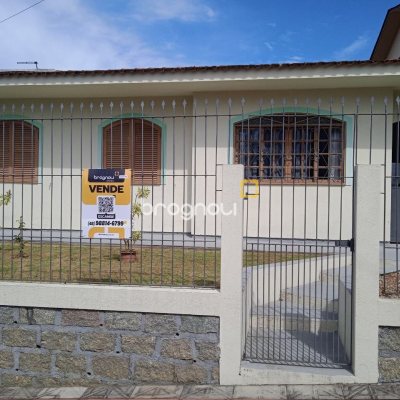 Casa com 92m², 3 quartos (sendo 1 suíte), 2 garagens, no bairro Bela Vista em São José