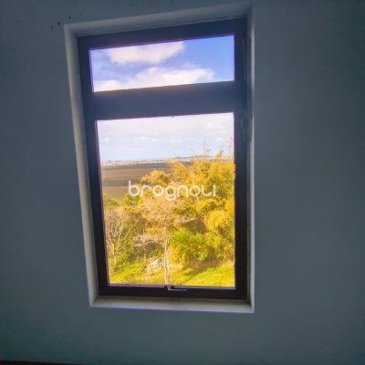 Sítio com 68000m², 6 quartos (sendo 1 suíte), 10 garagens, no bairro Campeche em Florianópolis