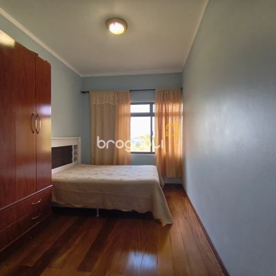 Sítio com 68000m², 6 quartos (sendo 1 suíte), 10 garagens, no bairro Campeche em Florianópolis