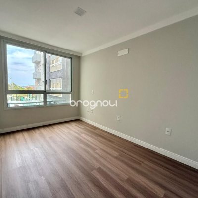 Apartamento com 81m², 2 quartos (sendo 1 suíte), 1 garagem, no bairro Ingleses em Florianópolis