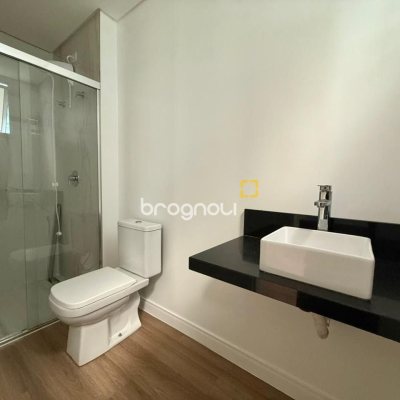 Apartamento com 81m², 2 quartos (sendo 1 suíte), 1 garagem, no bairro Ingleses em Florianópolis