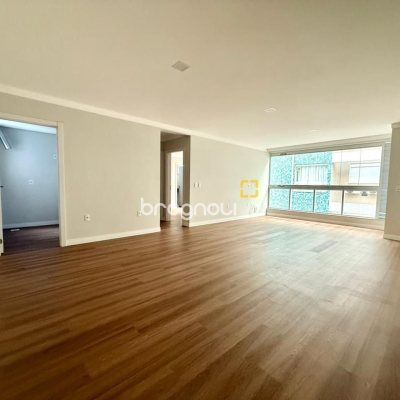 Apartamento com 81m², 2 quartos (sendo 1 suíte), 1 garagem, no bairro Ingleses em Florianópolis