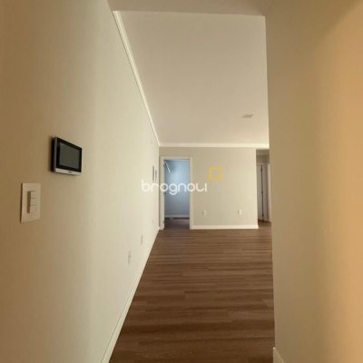 Apartamento com 81m², 2 quartos (sendo 1 suíte), 1 garagem, no bairro Ingleses em Florianópolis