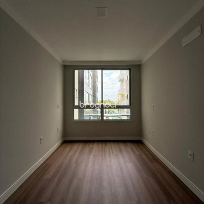 Apartamento com 81m², 2 quartos (sendo 1 suíte), 1 garagem, no bairro Ingleses em Florianópolis