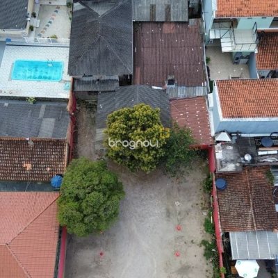 Terreno com 750m², no bairro Santo Antônio de Lisboa em Florianópolis