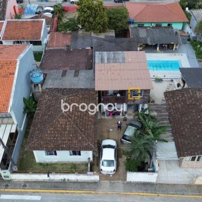 Terreno com 750m², no bairro Santo Antônio de Lisboa em Florianópolis