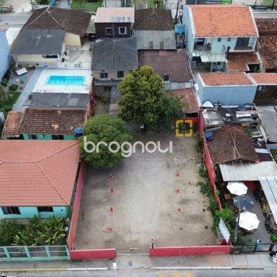 Terreno com 750m², no bairro Santo Antônio de Lisboa em Florianópolis