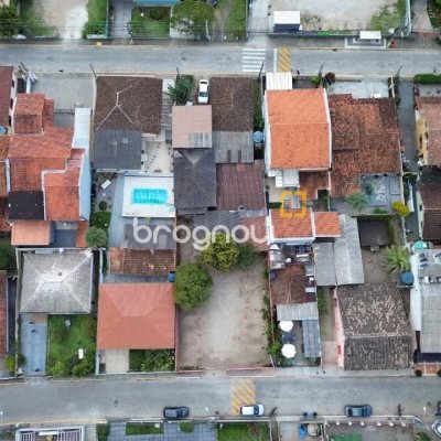 Terreno com 750m², no bairro Santo Antônio de Lisboa em Florianópolis