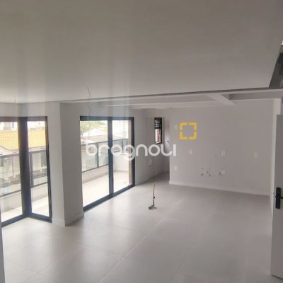 Apartamento com 61m², 1 quarto, 1 garagem, no bairro Coqueiros em Florianópolis
