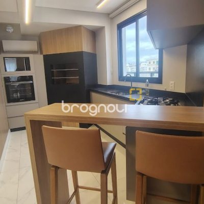 Apartamento com 61m², 1 quarto, 1 garagem, no bairro Coqueiros em Florianópolis