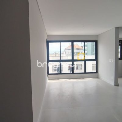 Apartamento com 61m², 1 quarto, 1 garagem, no bairro Coqueiros em Florianópolis
