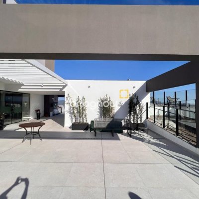 Apartamento com 62m², 2 quartos (sendo 1 suíte), 1 garagem, no bairro Coqueiros em Florianópolis
