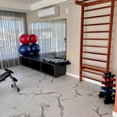 Apartamento com 62m², 2 quartos (sendo 1 suíte), 1 garagem, no bairro Coqueiros em Florianópolis