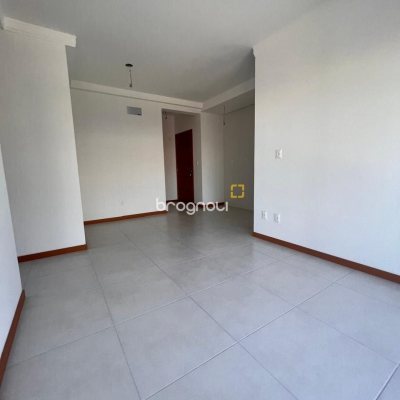 Apartamento com 62m², 2 quartos (sendo 1 suíte), 1 garagem, no bairro Coqueiros em Florianópolis