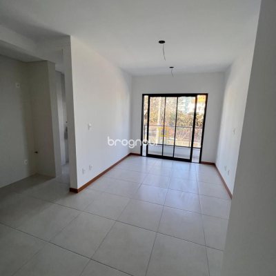 Apartamento com 62m², 2 quartos (sendo 1 suíte), 1 garagem, no bairro Coqueiros em Florianópolis
