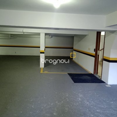 Apartamento com 89m², 3 quartos (sendo 1 suíte), 1 garagem, no bairro Campinas em São José