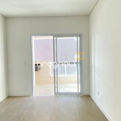 Apartamento com 83m², 1 quarto, 1 garagem, no bairro Ingleses em Florianópolis