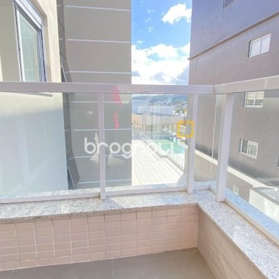 Apartamento com 83m², 1 quarto, 1 garagem, no bairro Ingleses em Florianópolis
