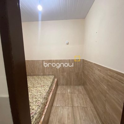 Casa com 120m², 2 quartos, 2 garagens, no bairro Ribeirão da Ilha em Florianópolis