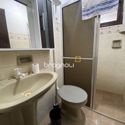 Casa com 120m², 2 quartos, 2 garagens, no bairro Ribeirão da Ilha em Florianópolis