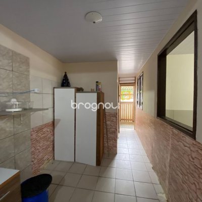 Casa com 120m², 2 quartos, 2 garagens, no bairro Ribeirão da Ilha em Florianópolis