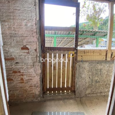 Casa com 120m², 2 quartos, 2 garagens, no bairro Ribeirão da Ilha em Florianópolis