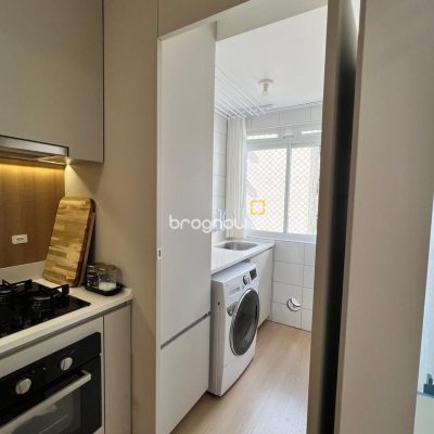 Apartamento com 82m², 3 quartos (sendo 1 suíte), 2 garagens, no bairro Jardim Cidade de Florianópolis em São José