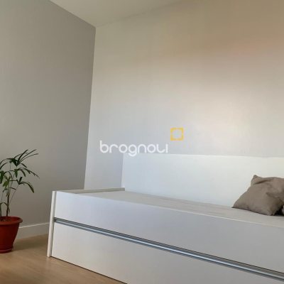 Apartamento com 82m², 3 quartos (sendo 1 suíte), 2 garagens, no bairro Jardim Cidade de Florianópolis em São José