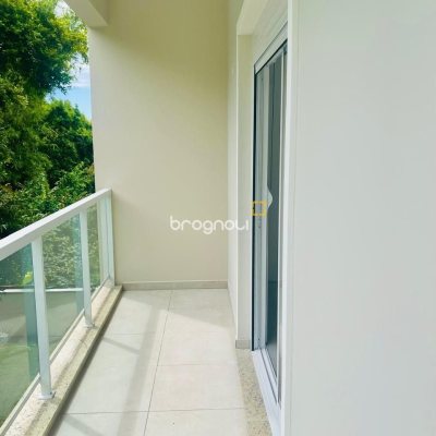 Casa com 181m², 4 quartos (sendo 4 suítes), 2 garagens, no bairro Ingleses do Rio Vermelho em Florianópolis