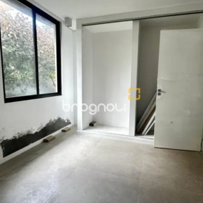 Casa com 512m², 6 quartos (sendo 6 suítes), 4 garagens, no bairro Campeche em Florianópolis