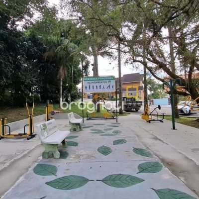 Terreno com 801m², no bairro Capoeiras em São José