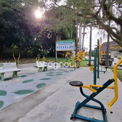 Terreno com 801m², no bairro Capoeiras em São José