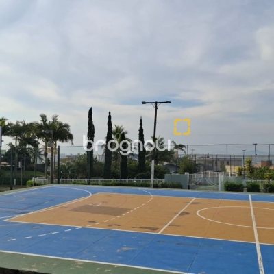 Terreno com 801m², no bairro Capoeiras em São José
