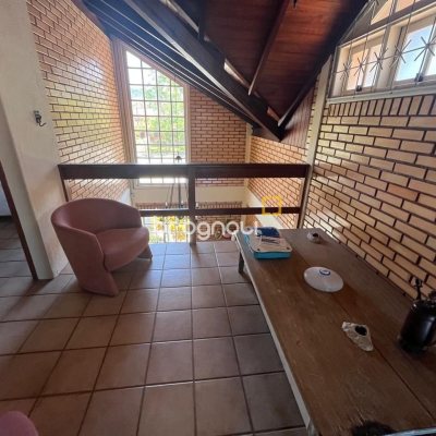 Casa com 173m², 4 quartos, 3 garagens, no bairro Camboa em Governador Celso Ramos