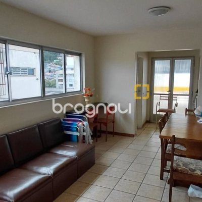 Apartamento com 92m², 3 quartos, no bairro Centro em Florianópolis