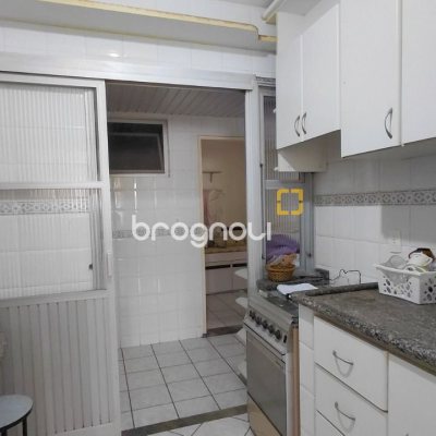 Apartamento com 92m², 3 quartos, no bairro Centro em Florianópolis