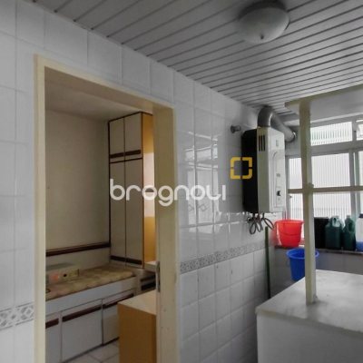 Apartamento com 92m², 3 quartos, no bairro Centro em Florianópolis