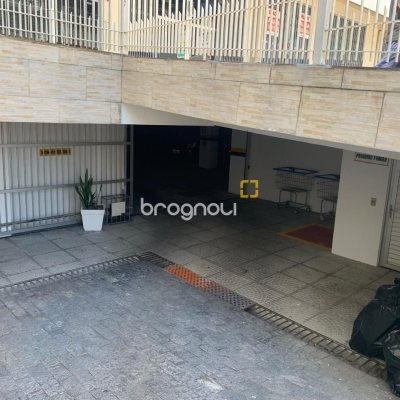 Cobertura com 133m², 4 quartos (sendo 1 suíte), 1 garagem, no bairro Estreito em Florianópolis