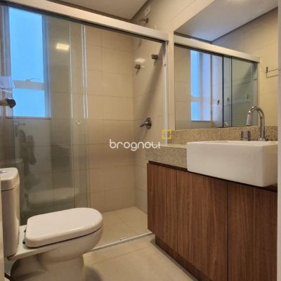 Apartamento com 169m², 4 quartos (sendo 4 suítes), 2 garagens, no bairro Centro em Florianópolis