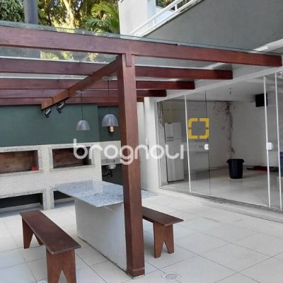 Apartamento com 140m², 3 quartos (sendo 1 suíte), 1 garagem, no bairro Agronômica em Florianópolis