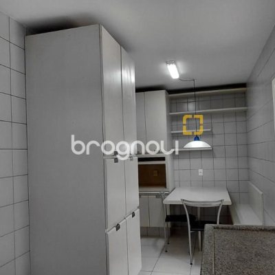 Apartamento com 140m², 3 quartos (sendo 1 suíte), 1 garagem, no bairro Agronômica em Florianópolis