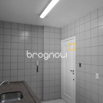 Apartamento com 140m², 3 quartos (sendo 1 suíte), 1 garagem, no bairro Agronômica em Florianópolis