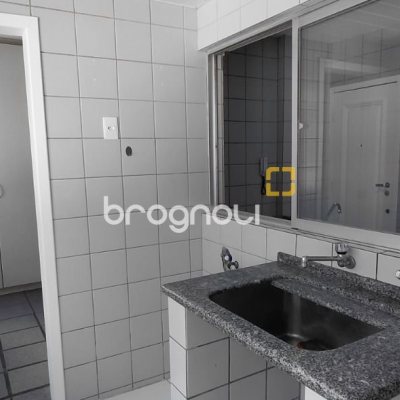 Apartamento com 140m², 3 quartos (sendo 1 suíte), 1 garagem, no bairro Agronômica em Florianópolis