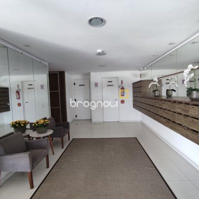 Apartamento com 100m², 3 quartos (sendo 1 suíte), 1 garagem, no bairro Capoeiras em Florianópolis
