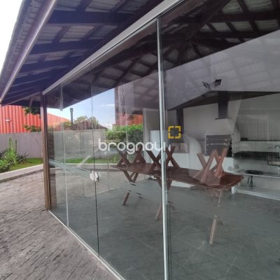 Apartamento com 100m², 3 quartos (sendo 1 suíte), 1 garagem, no bairro Capoeiras em Florianópolis